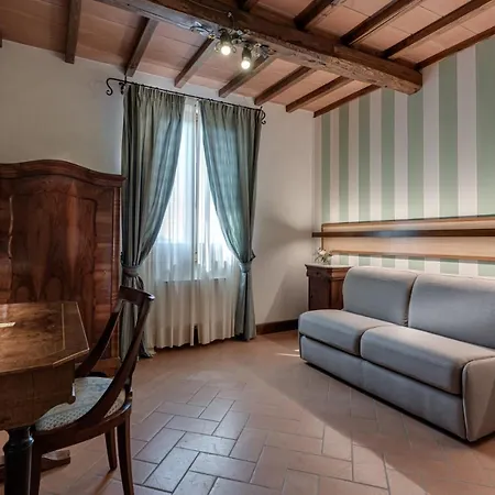 Poggioleone Hotel
