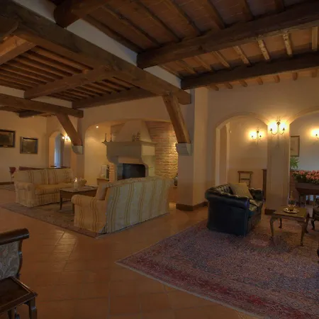 Poggioleone 3* 카스틸리오네델라고