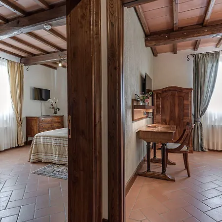 Poggioleone Hotel 3*