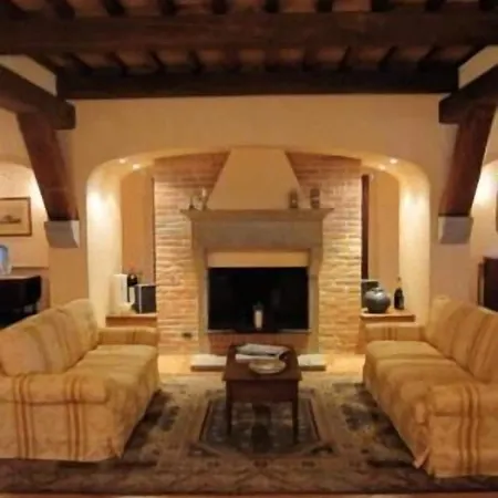 Poggioleone 카스틸리오네델라고