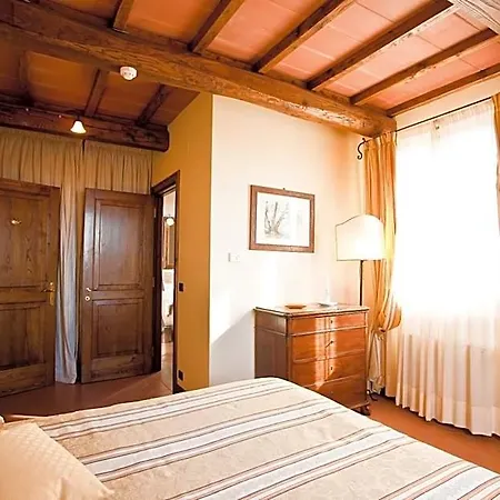 Hotell Poggioleone 3*