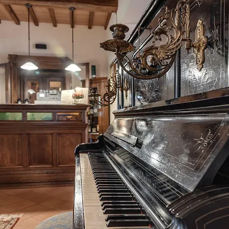 Poggioleone Hotel